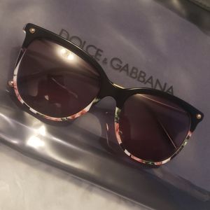 Dolce & Gabbana 55mm square rose and black